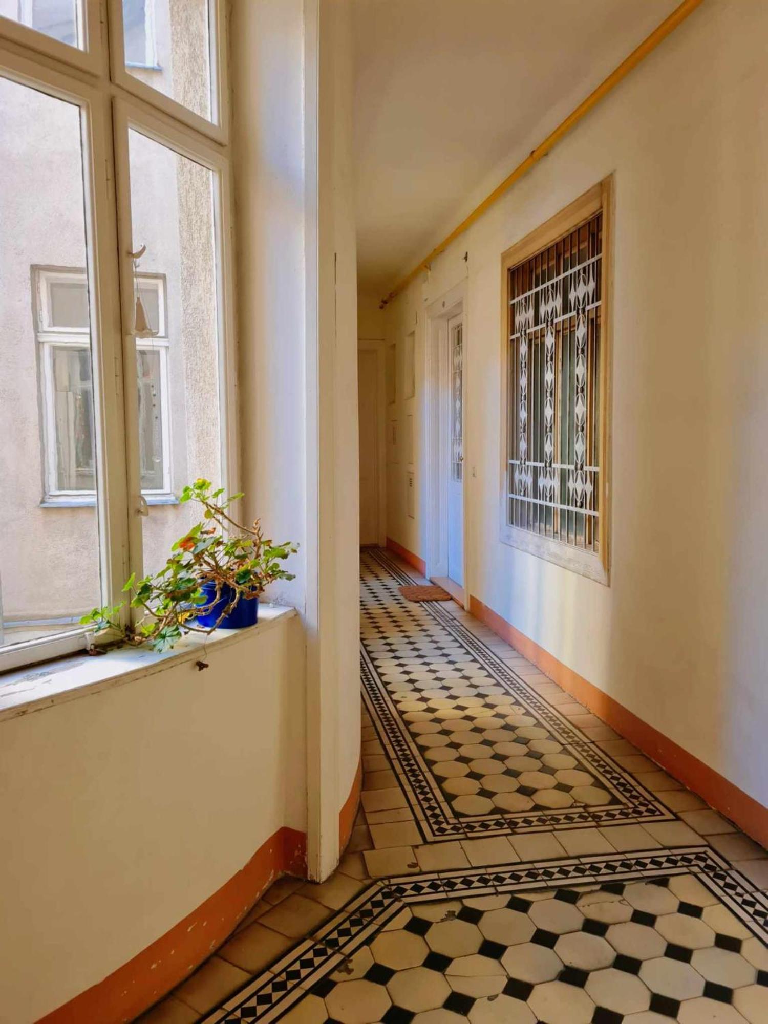 Central And Round 3 Minutes To City Shopping Center And Schoenbrunn Palace Viena Exterior foto